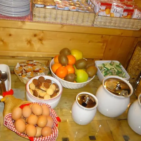 Garni Gimea Отель